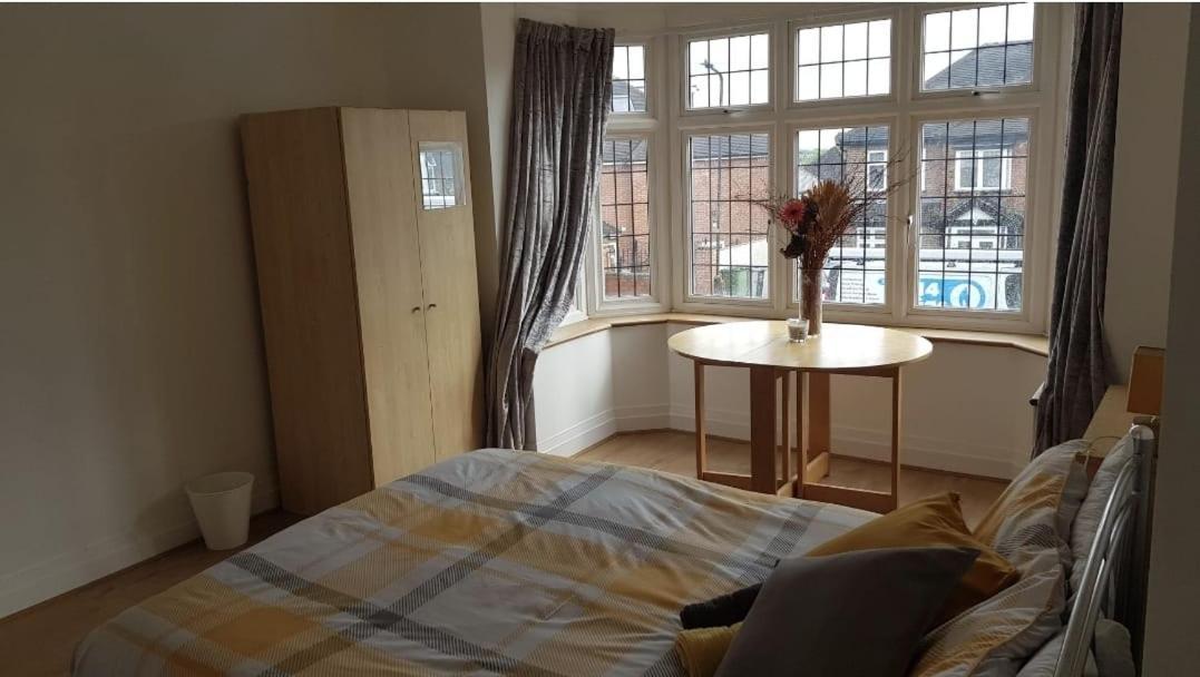 Cosy Studio Wembley Stadium Gem Apartment Exterior photo